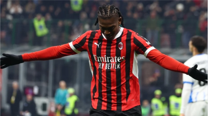 Leao Kritik VAR, Namun Tetap Optimis Milan Bisa Kembali Bangkit!